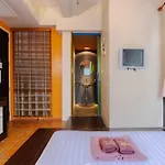 Diamond House Khaosan