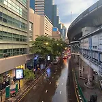 Thaiphiphat House