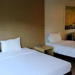 The One Residence Hotel