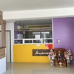 Ruan Plaisoi Apartment
