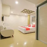 Oyo 1002 Pinklao Resort