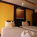 Grand Pinnacle Hotel