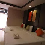 Grand Pinnacle Hotel