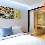 S Box Sukhumvit Hotel