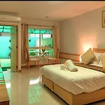 Suwannin Residence