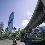 Yha Bangkok Downtown @ Station S3