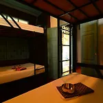La Moon Hostel