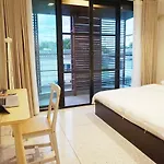 Boon Street Hostel