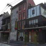 Tenten Hostel