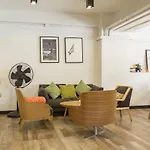 T Hostel @ Victory Monument
