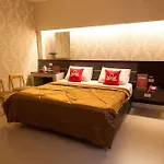 Zen Rooms Phiphit Phokhai