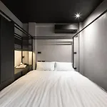 Kloem Hostel (Adults Only)