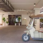 The La49 Hotel