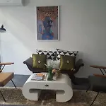 Haus Sathorn 21 Bed And Breakfast