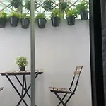Haus Sathorn 21 Bed And Breakfast