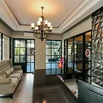 Marisa Residence