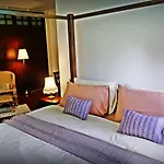 4Brs Thai Heritage House In Samsen