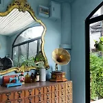 Artistic And Quirky Home With A Copper Bath And Complimentary Snack