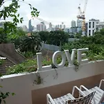 Artistic And Quirky Home With A Copper Bath And Complimentary Snack