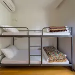 Apt476