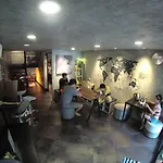 Badu Sukhumvit Dormitory