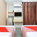 Oyo 127 D-Well Residence Hotel