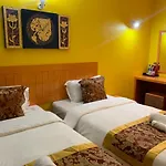 Top High Guesthouse