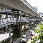 U2 Large 2 Bedrooms 100M To Bts Station