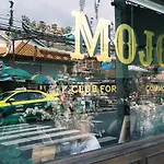 Mojo Old Town Phranakorn