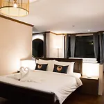 Roomquest Sukhumvit 36 Bts Thonglor