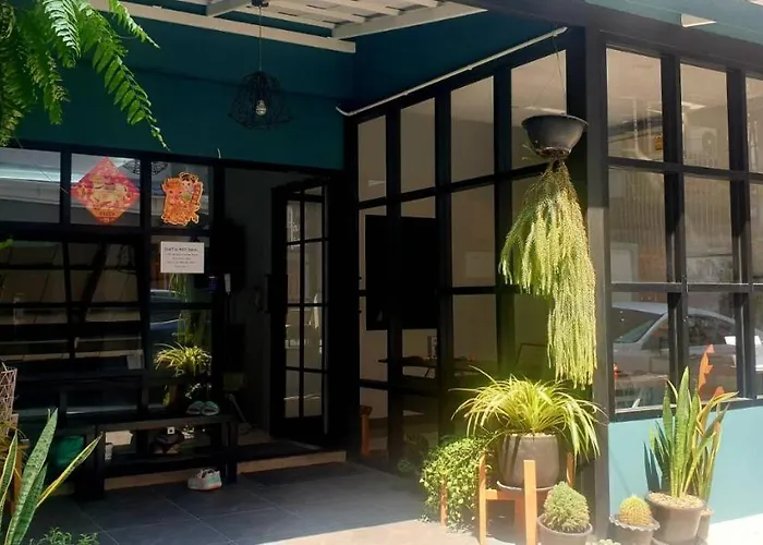 Asok Montri Hostel