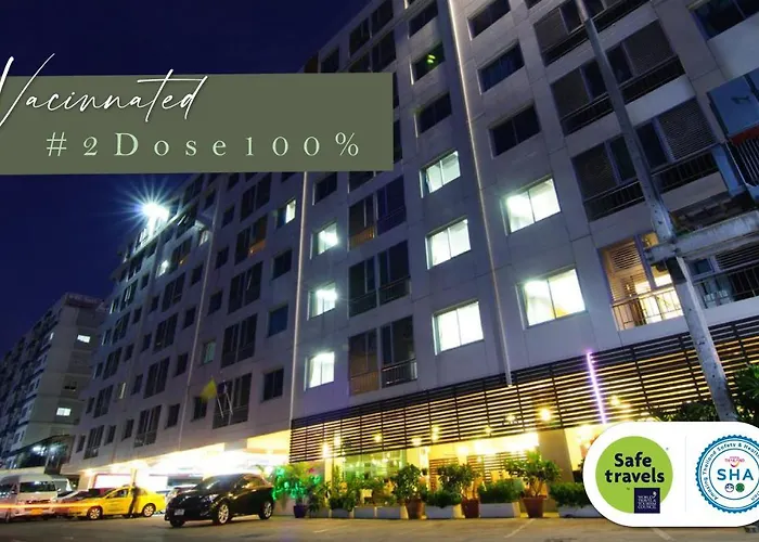 Centric Place Hotel