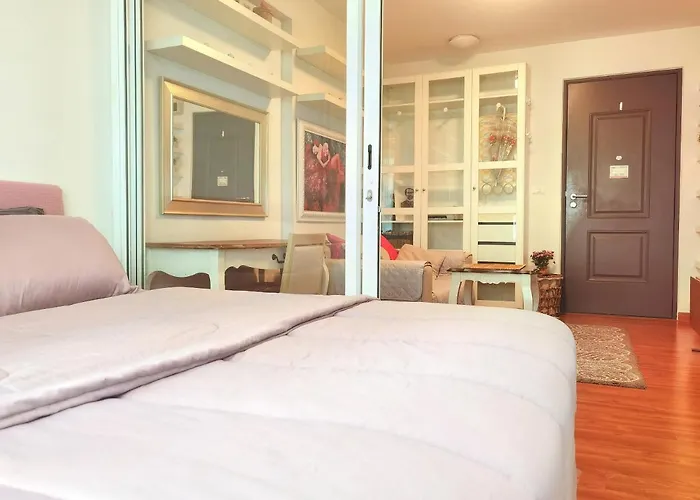 Rama9 Cozy Apartment