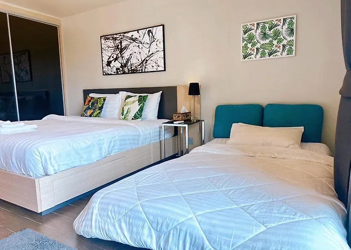 Stylish 1 Bedroom, Nice Pool,Bts Asok, Sukhumvit