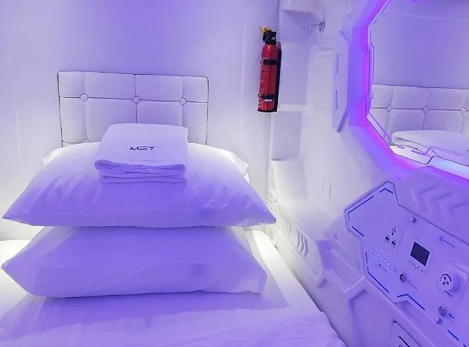 Met A Space Pod @Phrom Phong