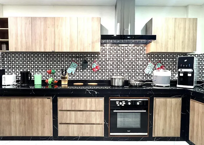 At Four-6 Bed, City Center, Nana Bts, Mbk, Central World, Siam