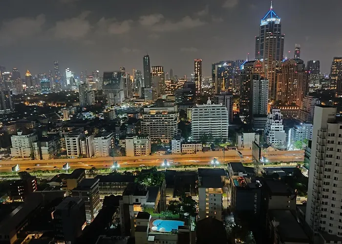 Omni Tower Cozy Apartments By Direct Rooms