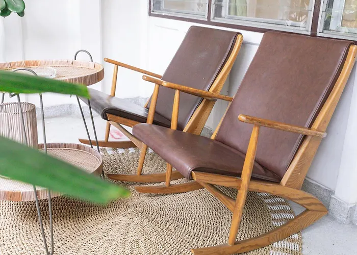 Spacious Low-Rise Apartment In Bangkok