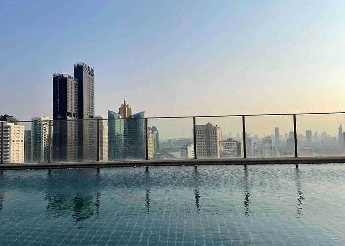High-End Condo With 5 Mins To Terminal21 Bts Mrt With Kitchen