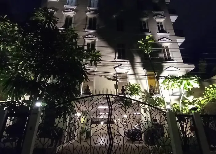 Chezmoi Bangkok Sukhumvit 26 Private Executive Residence 444