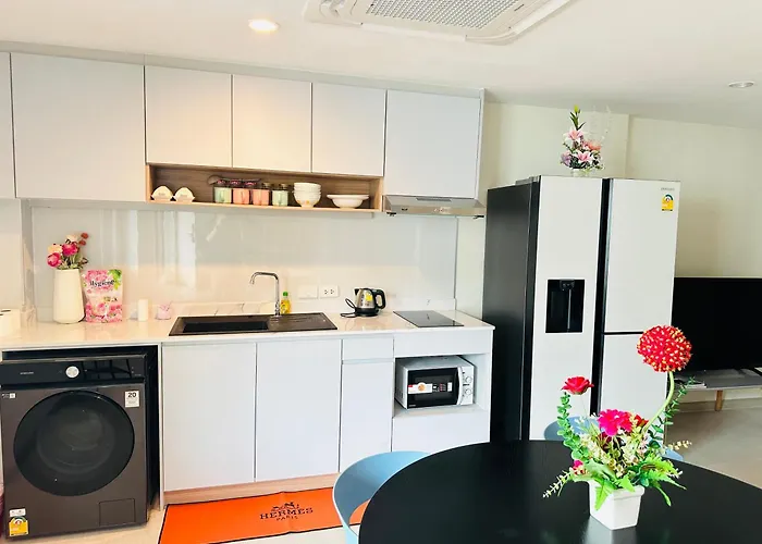 New Ekamai Thonglor Luxury Home Near 711, Bts, Mall
