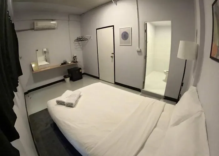 Go Inn Bts Ari Bangkok