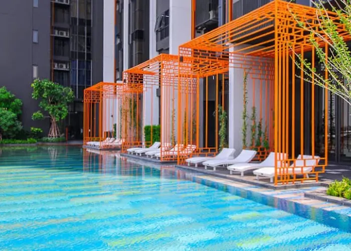 Luxury 29 Floor Pool Sky View King Bed Coworking Bts