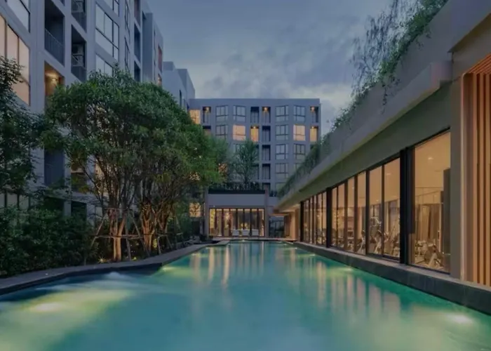 Modern Room With Pool And Gym In The City Center Just 600M From Subway Station!
