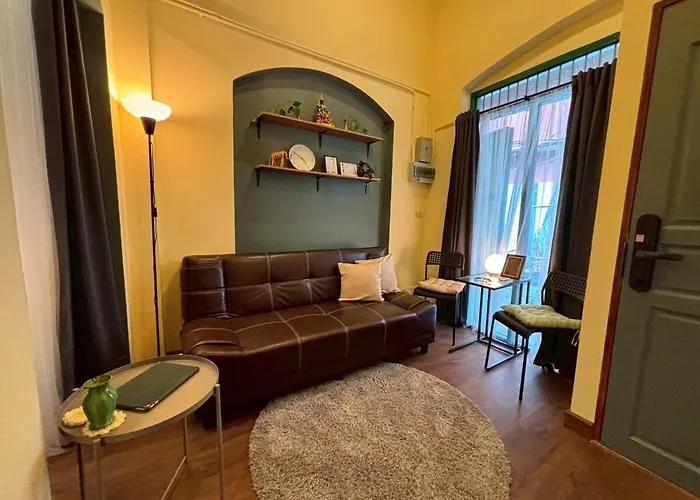 Hansa Heritage Home In Khao San