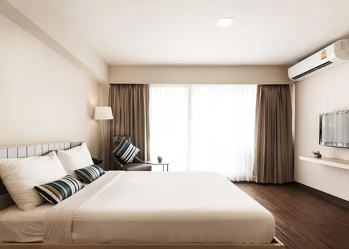 Samran Place Hotel