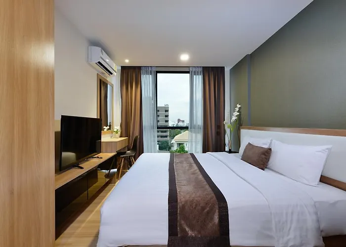 Ten Ekamai Suites By Aspira - Sha Certified