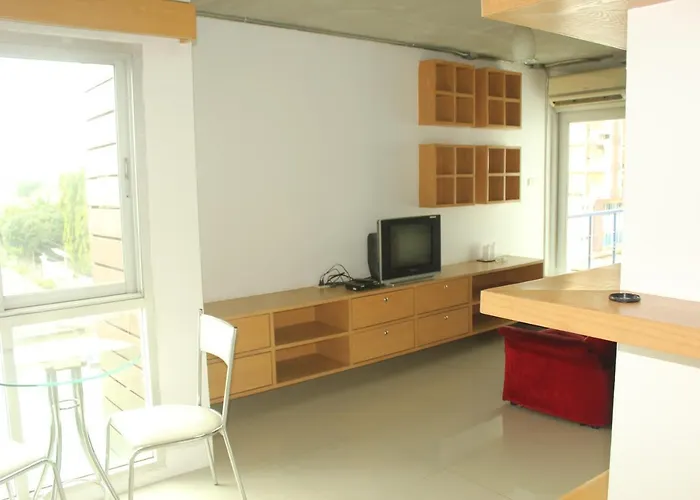 Bansabai Sabaidee Service Apartment