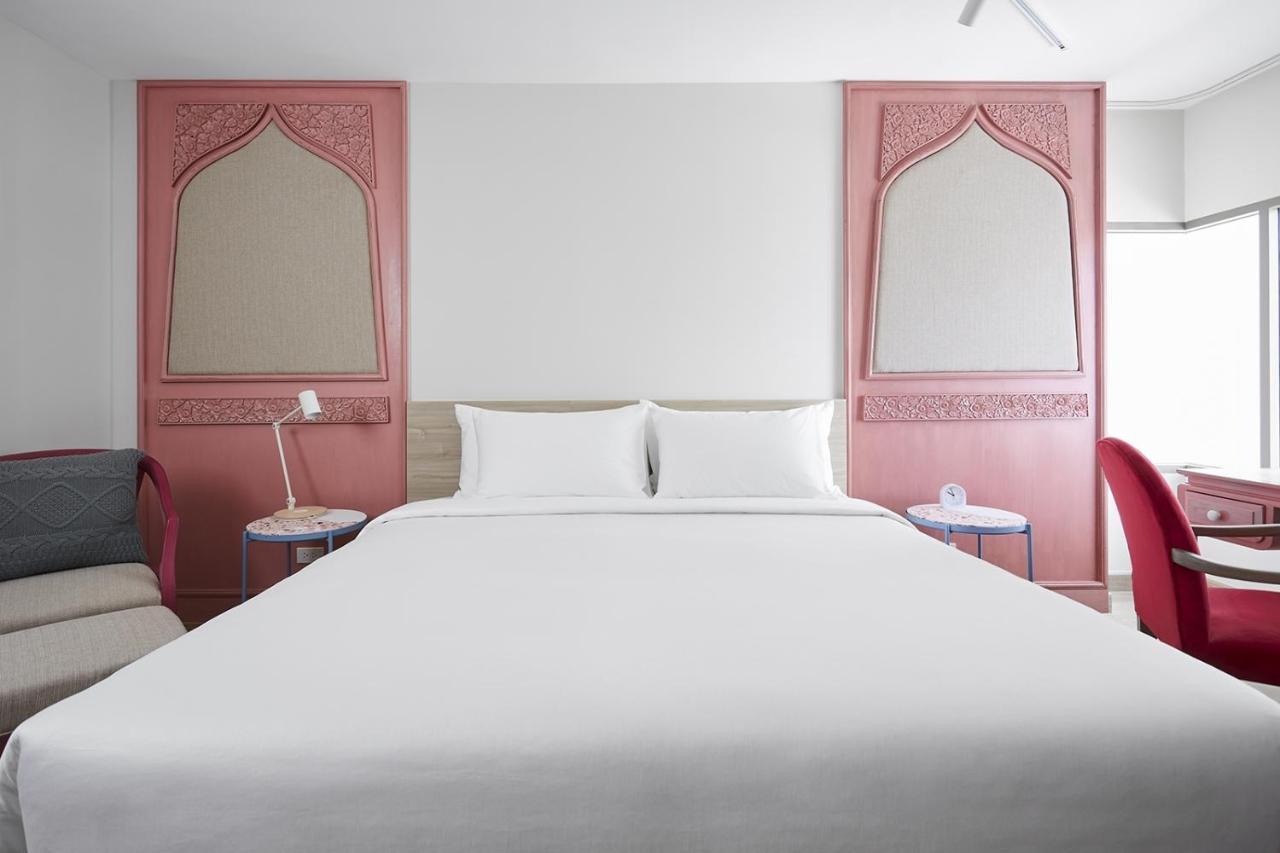 56 Surawong Hotel 3*