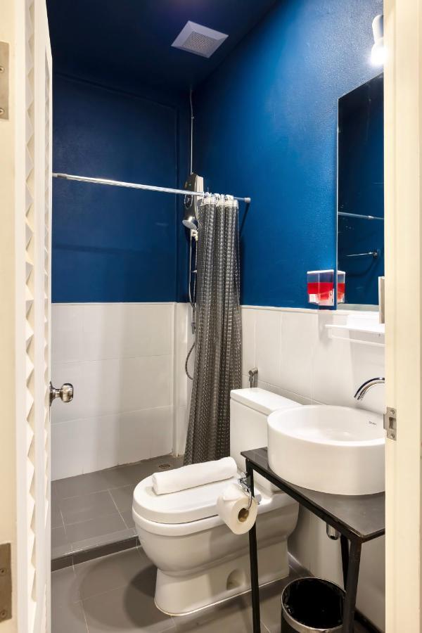 Red Door Heritage Hotel 2*